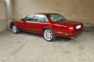 Image 7/32 de Jaguar XJR 4.0 (1999)