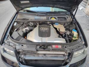 Image 5/9 de Audi A6 2.5 TDI allroad quattro (2005)