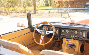 Image 5/54 of Jaguar Type E 4.2 (1965)