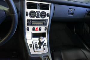 Image 34/48 of Mercedes-Benz SLK 230 Kompressor (2003)