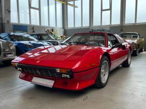 Image 26/40 of Ferrari 308 GTS Quattrovalvole (1984)