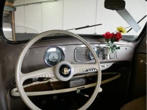 Image 20/27 of Volkswagen Beetle 1200 Standard &quot;Oval&quot; (1955)