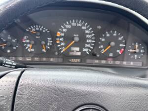 Imagen 5/13 de Mercedes-Benz SL 320 (1996)