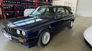Image 3/19 of BMW 316i Baur TC (1990)