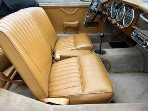 Afbeelding 21/50 van Aston Martin DB 2&#x2F;4 Mk I DHC (1954)