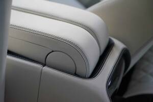 Image 3/28 of Bentley Continental GT V8 (2016)