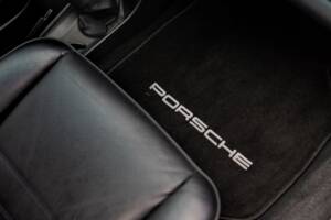 Image 27/29 of Porsche 911 Carrera 3.2 (1989)