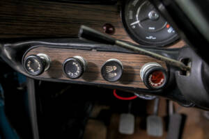 Image 41/50 of Volvo 1800 E (1971)