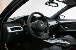 Bild 5/21 von BMW M5 Touring (2009)
