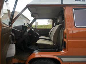 Immagine 13/43 di Volkswagen T3 Westfalia 1.6 (1981)