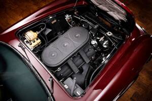 Image 9/11 of Ferrari 330 GTC (1967)