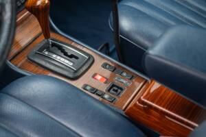 Bild 31/83 von Mercedes-Benz 300 D Turbodiesel (1983)