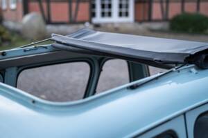 Image 25/66 of Renault R 4 Super (1962)