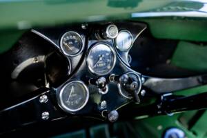 Image 8/50 of Morris Eight (1937)