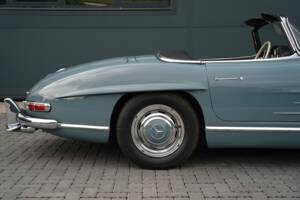 Image 17/43 of Mercedes-Benz 300 SL Roadster (1960)