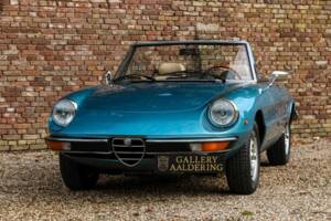 Image 25/50 of Alfa Romeo 2000 Spider Veloce (1981)