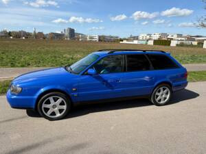 Image 7/29 of Audi S6 Plus Avant (1996)