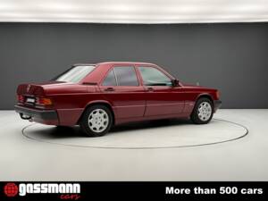 Image 8/15 of Mercedes-Benz 190 E 2.0 (1992)