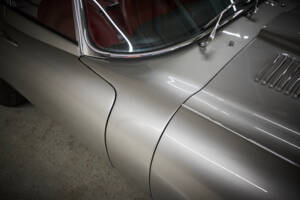 Image 33/99 of Jaguar E-Type 3.8 (1964)