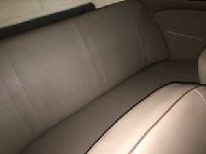 Immagine 43/56 di Volkswagen Maggiolino 1100 Standard "Ovali" (1954)