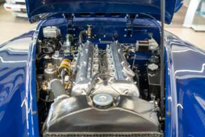 Immagine 17/62 di Jaguar XK 140 OTS (1954)
