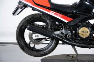 Image 35/50 of Yamaha FZ 750 (1986)