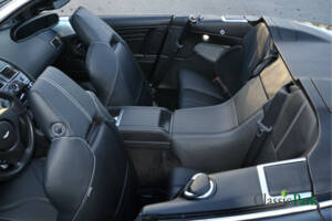 Imagen 38/50 de Aston Martin DBS Volante (2010)