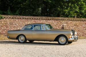 Image 45/50 of Rolls-Royce Silver Cloud III "Chinese Eyes" (1965)