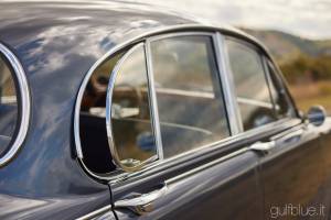 Image 17/50 of Daimler 2.5 Litre V8 (1965)