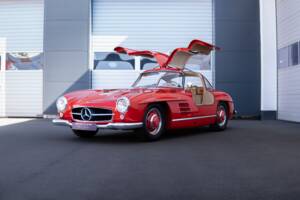 Image 1/49 of Mercedes-Benz 300 SL "Gullwing" (1955)