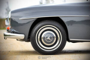 Image 29/59 of Mercedes-Benz 190 SL (1958)
