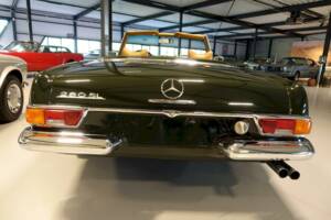 Image 14/36 de Mercedes-Benz 280 SL (1970)