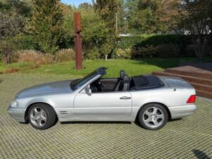 Image 28/29 de Mercedes-Benz SL 280 (1996)