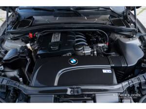 Image 32/33 de BMW 118i (2010)