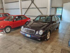 Afbeelding 1/12 van Mercedes-Benz E 300 Turbodiesel (1998)