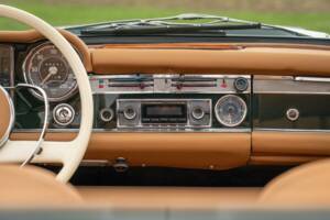 Bild 14/25 von Mercedes-Benz 230 SL (1964)