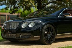 Immagine 17/50 di Bentley Continental GT (2004)