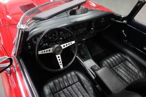 Afbeelding 13/49 van Jaguar E-Type V12 (1974)