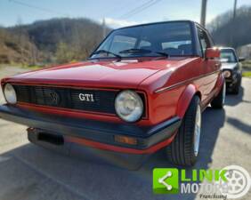 Image 3/8 of Volkswagen Golf Mk I GTI 1.6 (1981)