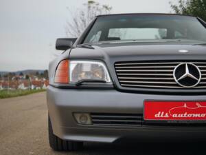 Imagen 6/28 de Mercedes-Benz 500 SL (1990)