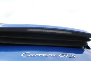 Bild 26/50 von Porsche 911 Carrera 4 GTS (2011)
