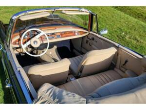 Imagen 6/8 de Mercedes-Benz 250 SE (1965)