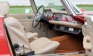 Image 4/18 of Mercedes-Benz 280 SL (1970)