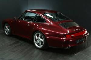 Image 4/50 de Porsche 911 Carrera 4S (1996)