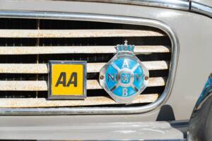 Image 12/50 of Morris Minor 1000 (1958)