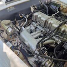 Image 54/100 of Mercedes-Benz 250 SL (1967)