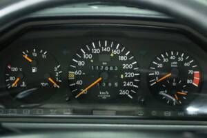 Bild 17/50 von Mercedes-Benz 300 CE-24 3.4 AMG (1993)