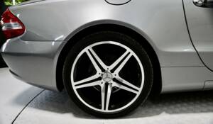 Imagen 43/50 de Mercedes-Benz SL 500 (2008)