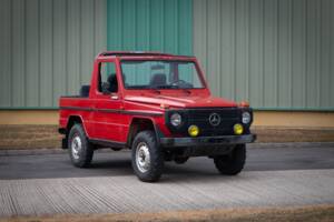Immagine 7/42 di Mercedes-Benz 240 GD (SWB) (1979)
