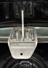 Image 22/28 of BMW 323i (1982)